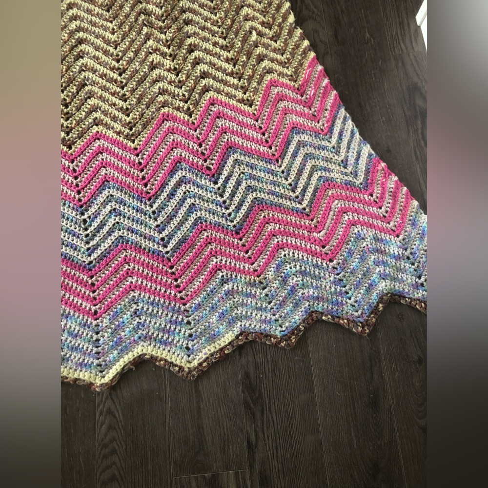 Handmade Crotchet Pink Blue Cream Throw Blanket - Picture 2 of 3